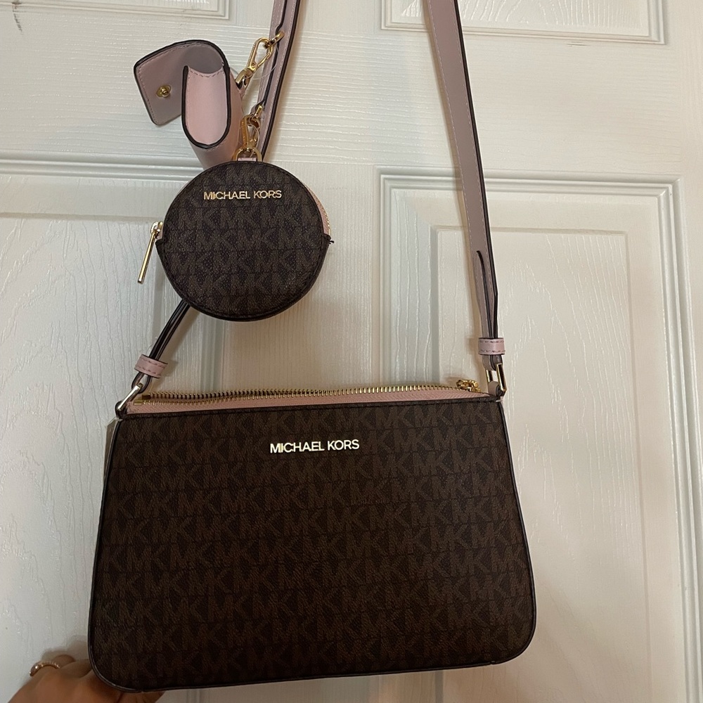 MK Jet Set Travel